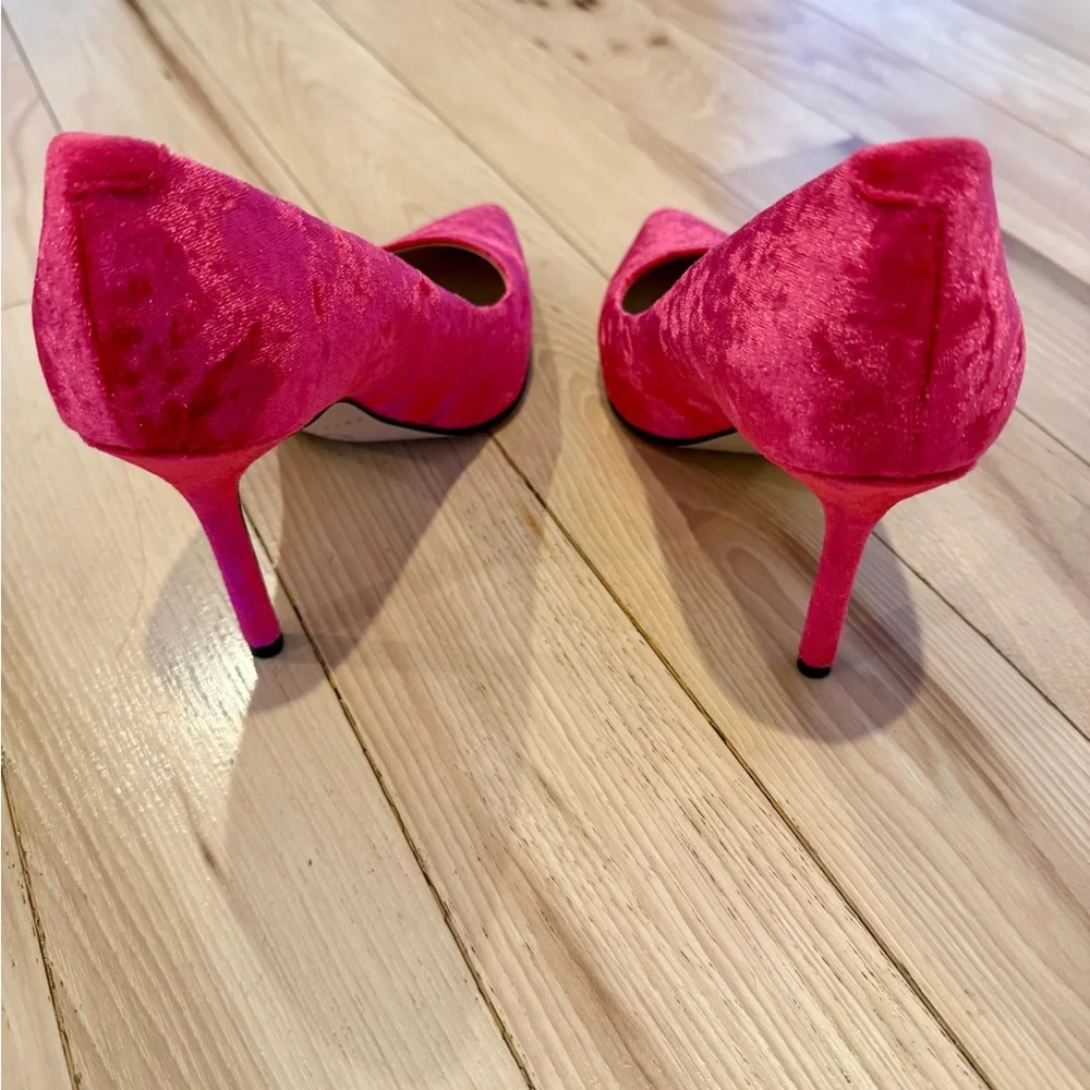 Katy Perry Sissy Velvet Pump! Vibrant pink! Size 6 - Picture 4 of 6